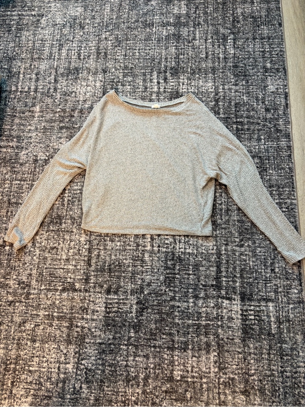 Garage Silver Metallic Cropped Knit Sweater Size Medium